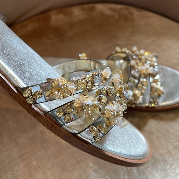 EUC Zara Gold-Tone Embellished Sandals Size 37 | 24 CM Length | 9-1/2 inches - Picture 7 of 8